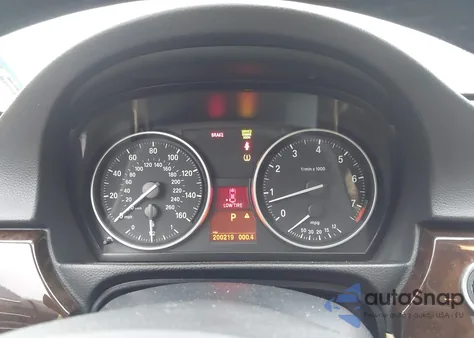 2011 BMW 328I z USA, uszkodzony, nr VIN WBAPH7C52BE683006